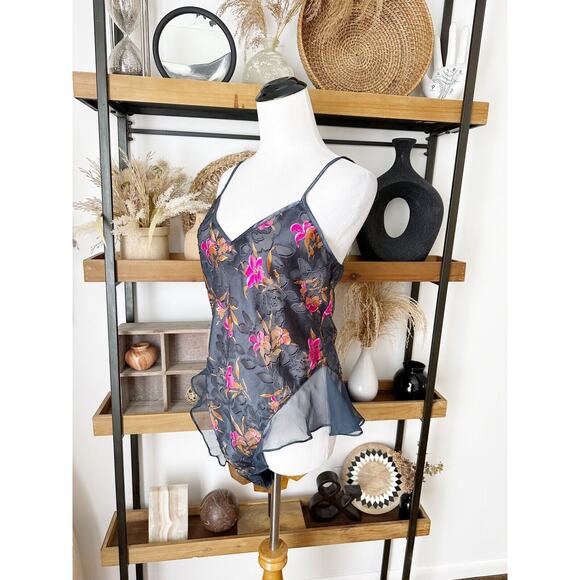 Vintage Victoria’s Secret Gold Label Medium high leg ruffle bodysuit lot bundle - Picture 3 of 15